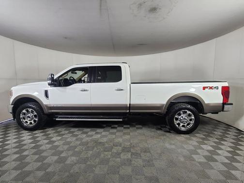 2022 Ford F-350 LARIAT SUPER DUTY