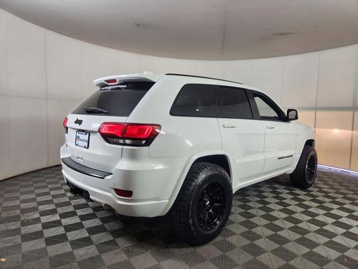 2017 Jeep Grand Cherokee Altitude