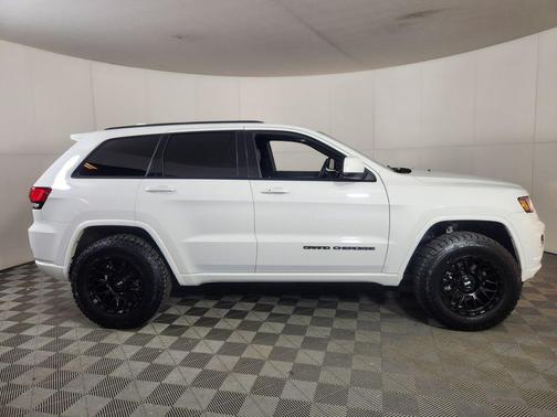 2017 Jeep Grand Cherokee Altitude