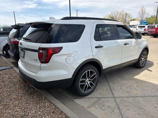 White Platinum Metallic Tri-Coat 2017 Ford Explorer sport