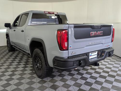 2024 GMC Sierra 1500 AT4X