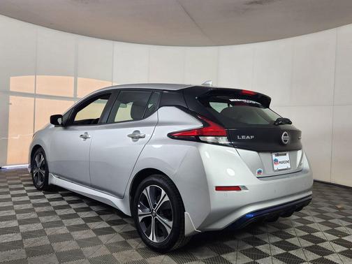 2022 Nissan Leaf SV 40 kWh