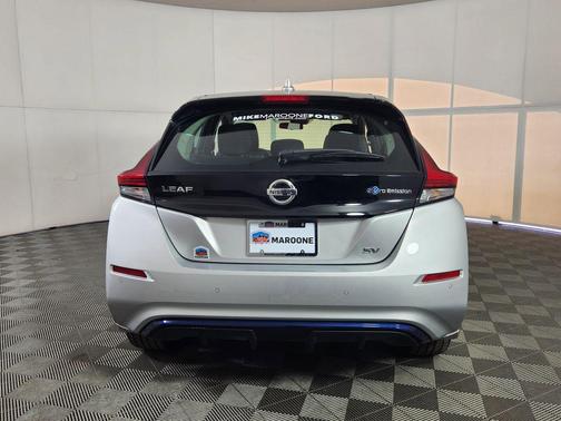 2022 Nissan Leaf SV 40 kWh