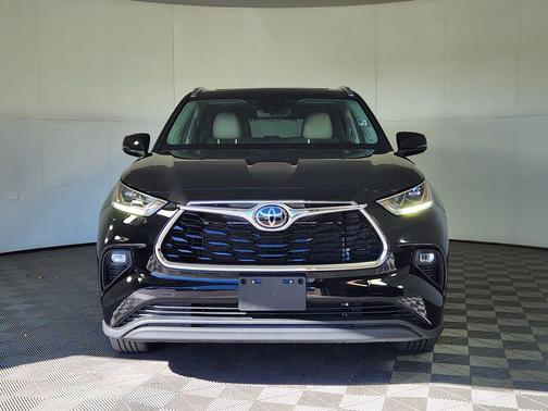 2022 Toyota Highlander Limited