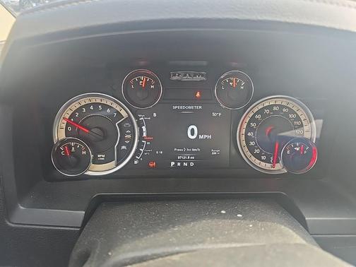 Granite Crystal Metallic Clearcoat 2017 RAM 1500 Sport