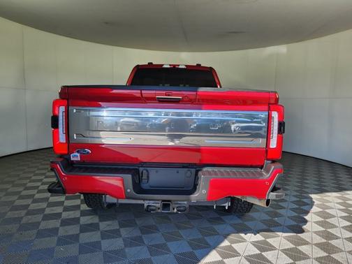 2023 Ford F-250 PLATINUM