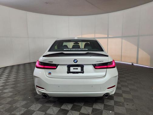 2023 BMW 330 xDrive