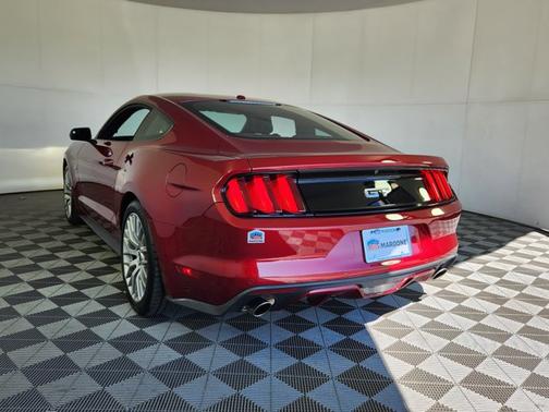 2016 Ford Mustang 