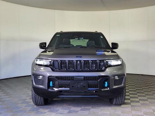 2025 Jeep Grand Cherokee 4xe Trailhawk