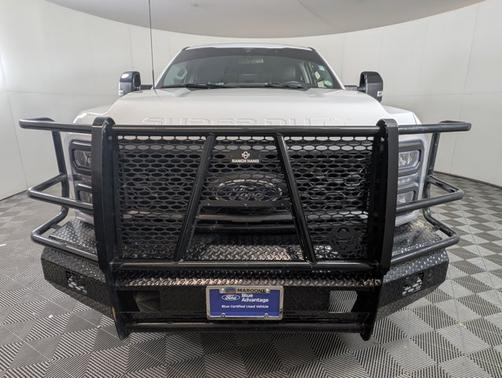 2024 Ford F-350 LARIAT SUPER DUTY