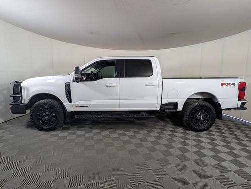 2024 Ford F-350 LARIAT SUPER DUTY