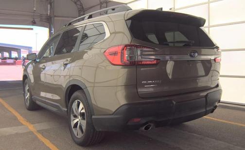 Autumn Green Metallic 2023 Subaru Ascent Premium 8-Passenger