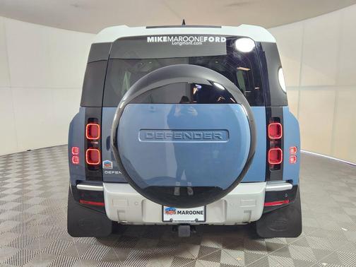 2025 Land Rover Defender 110 P400 S