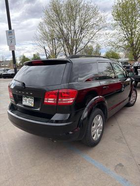 Pitch Black Clearcoat 2019 Dodge Journey SE
