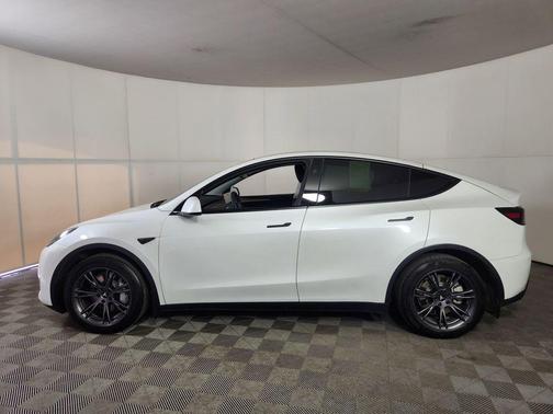 2025 Tesla Model Y Long Range Dual Motor All-Wheel Drive