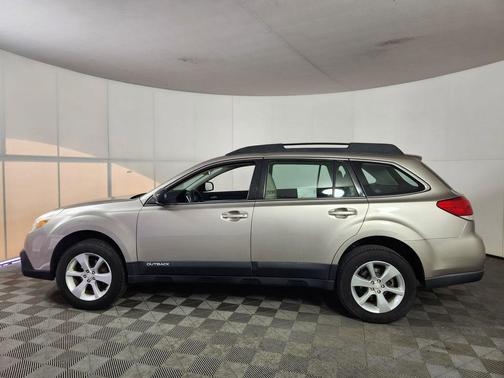 2014 Subaru Outback 2.5i