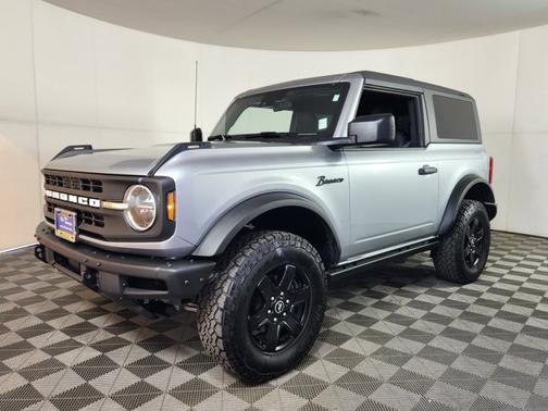 2023 Ford Bronco BLACK DIAMOND