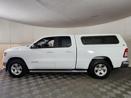 Bright White Clearcoat 2022 RAM 1500 Big Horn/Lone Star