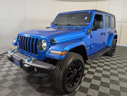 2022 Jeep Wrangler Unlimited SAHARA