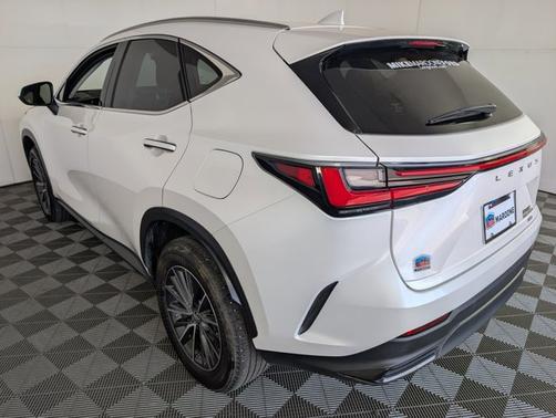 2022 Lexus NX 350h BASE