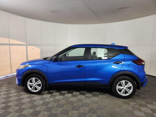 2022 Nissan Kicks S