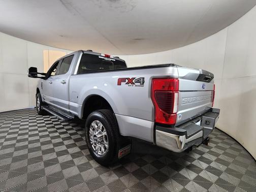 2022 Ford F-350 LARIAT SUPER DUTY