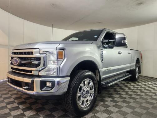 2022 Ford F-350 LARIAT SUPER DUTY