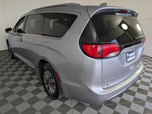2020 Chrysler Pacifica TOURING L PLUS