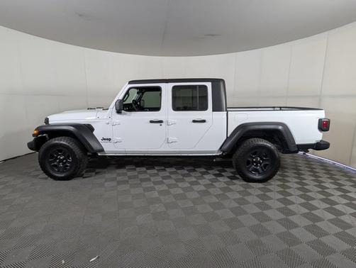 2020 Jeep Gladiator SPORT