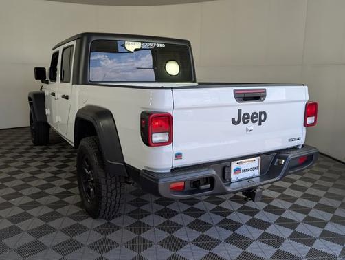 2020 Jeep Gladiator SPORT