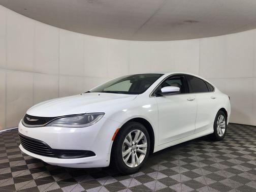2016 Chrysler 200 LX