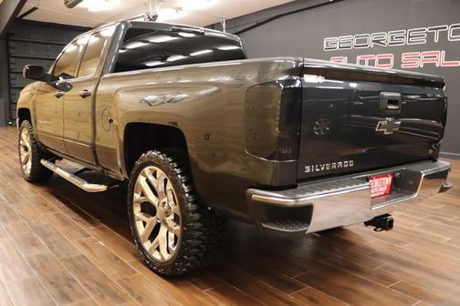 Photo 5 of 32 of 2018 Chevrolet Silverado 1500 LT