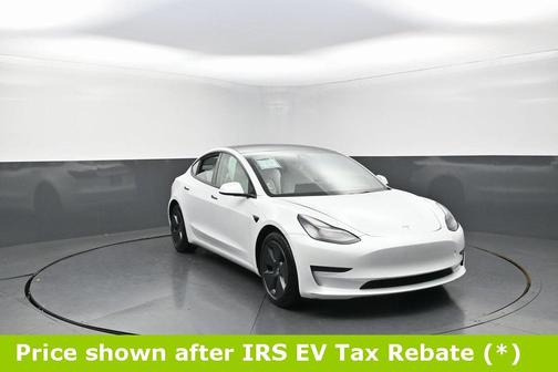 2022 Tesla Model 3 Standard Range