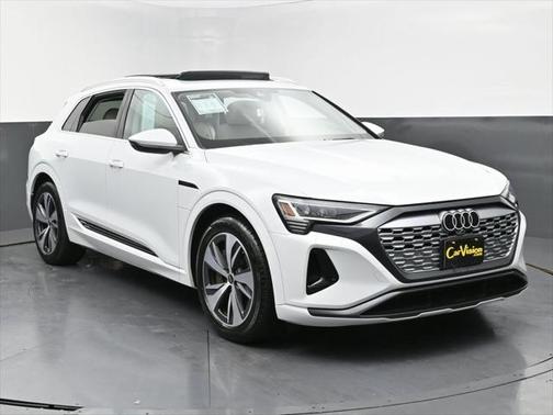 2024 Audi Q8 e-tron Premium