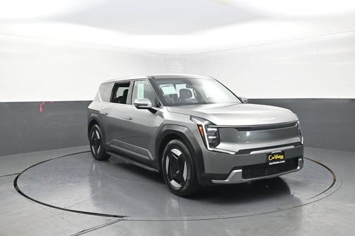 2024 Kia EV9 Light Long Range