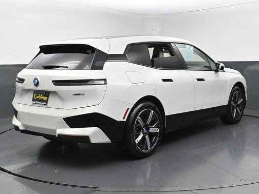 2023 BMW iX xDrive50