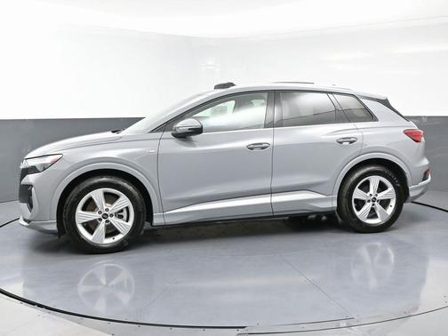 2024 Audi Q4 e-tron Premium 55 quattro