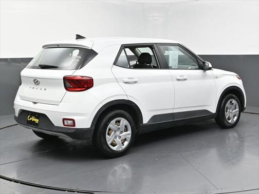2020 Hyundai VENUE SE