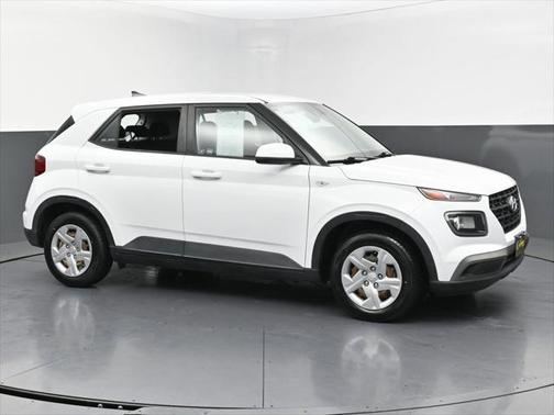 2020 Hyundai VENUE SE