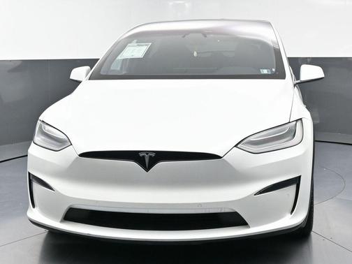 2022 Tesla Model X Base