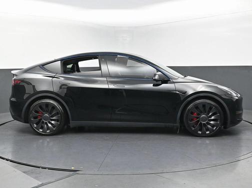 2022 Tesla Model Y Performance Dual Motor All-Wheel Drive