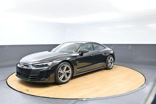 Mythos Black Metallic 2024 Audi e-tron GT Premium Plus quattro
