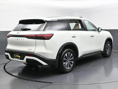 2023 INFINITI QX60 Pure