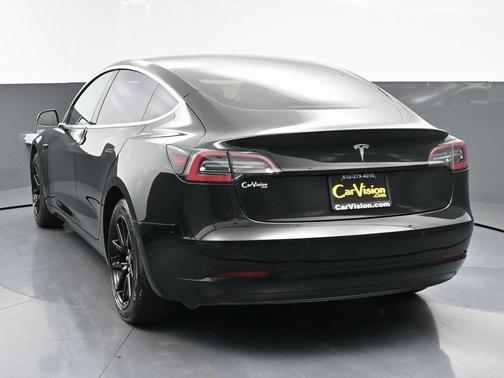 2019 Tesla Model 3 Mid Range