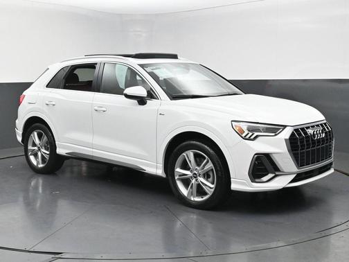 2022 Audi Q3 Premium Plus