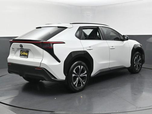 2023 Toyota bZ4X XLE