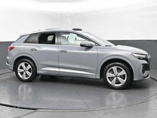 2023 Audi Q4 e-tron Premium Plus 50 quattro