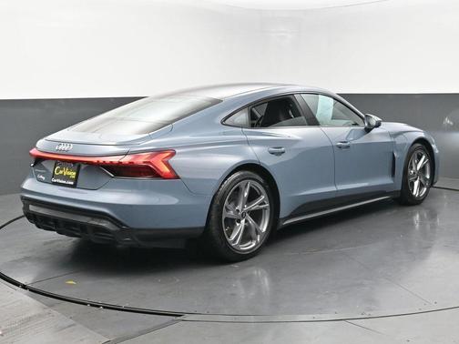 2022 Audi e-tron GT Premium Plus