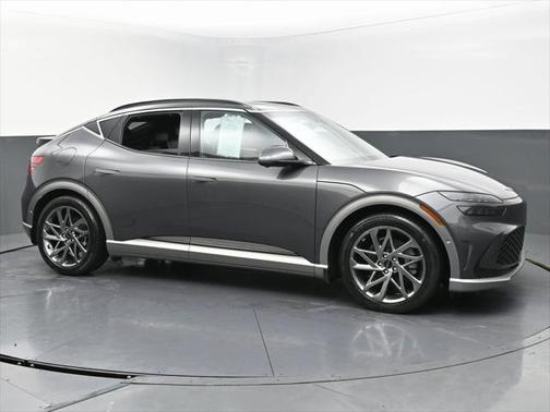 2023 Genesis GV60 Advanced AWD