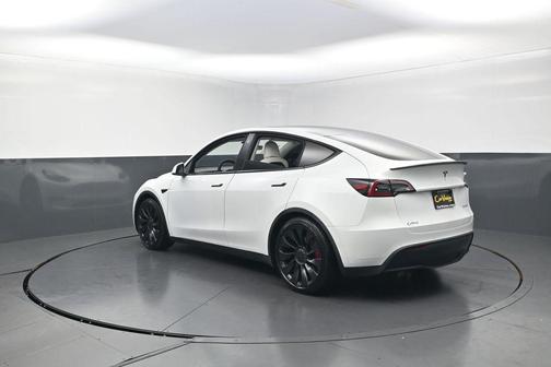 Pearl White Multi-Coat 2022 Tesla Model Y Performance Dual Motor All-Wheel Drive